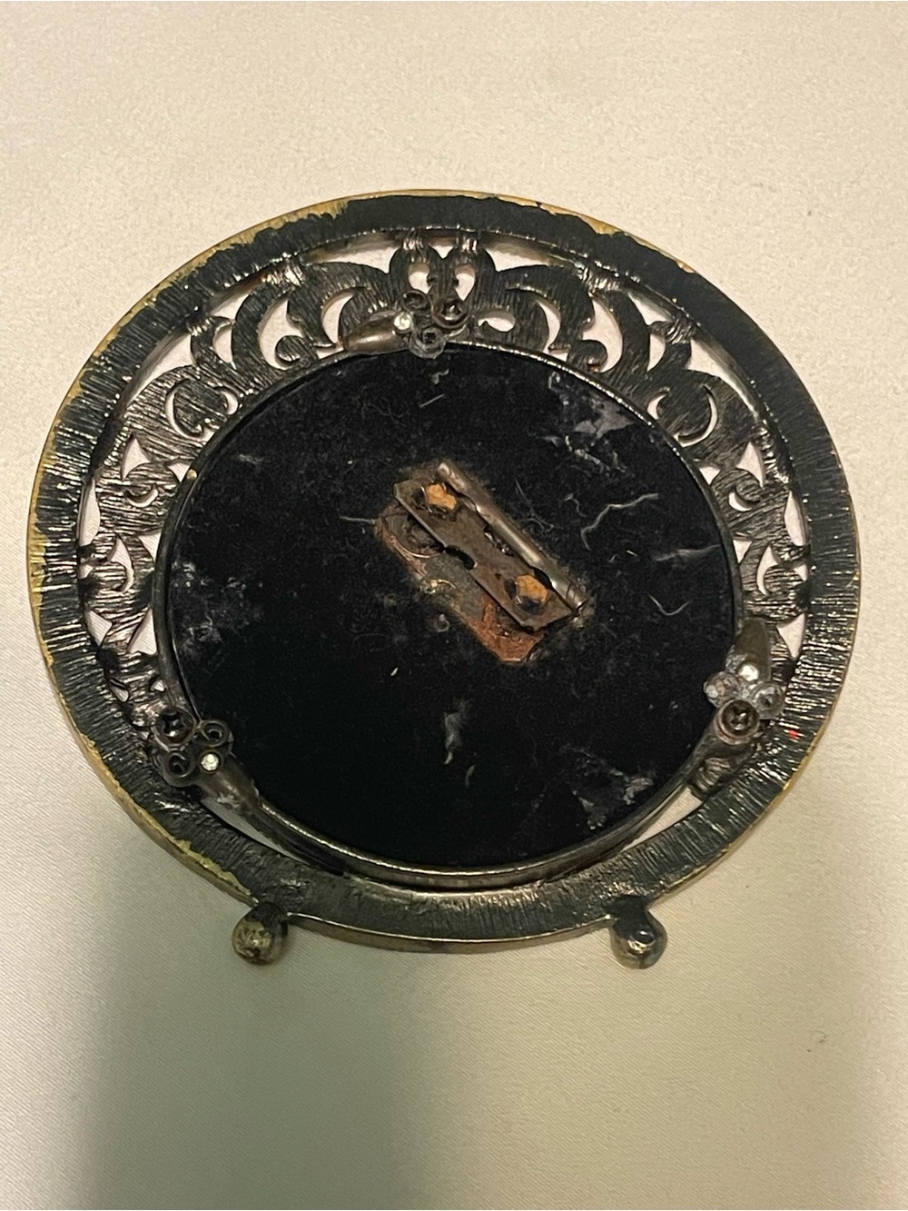 The Bombay Company- Ornate Jeweled Oval Picture Frame - Picture 2 of 3